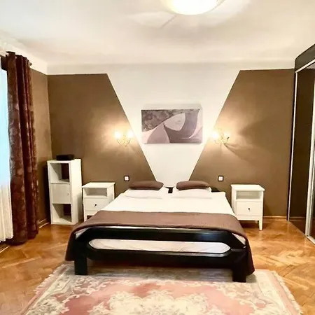 Beautiful Villa With Garden In Milanowek Eksteriør bilde