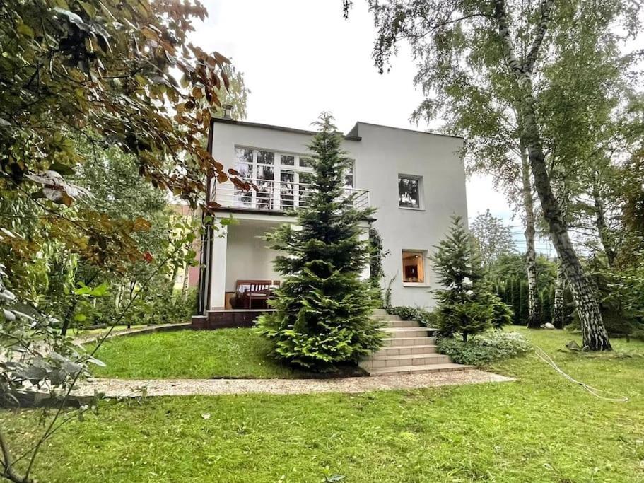 Villa Beautiful With Garden In Milanowek