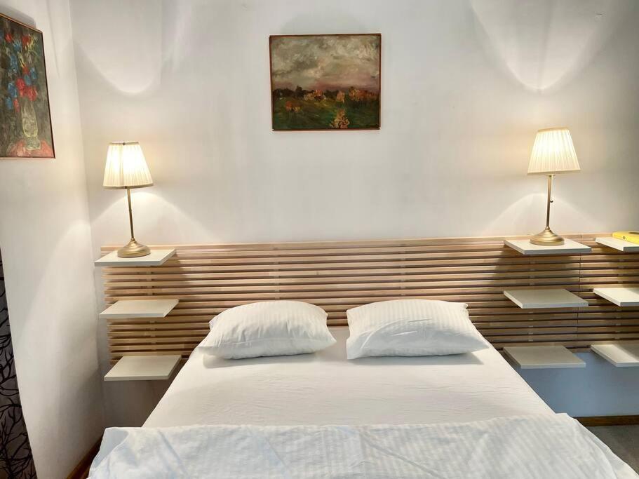 Beautiful With Garden In Milanowek